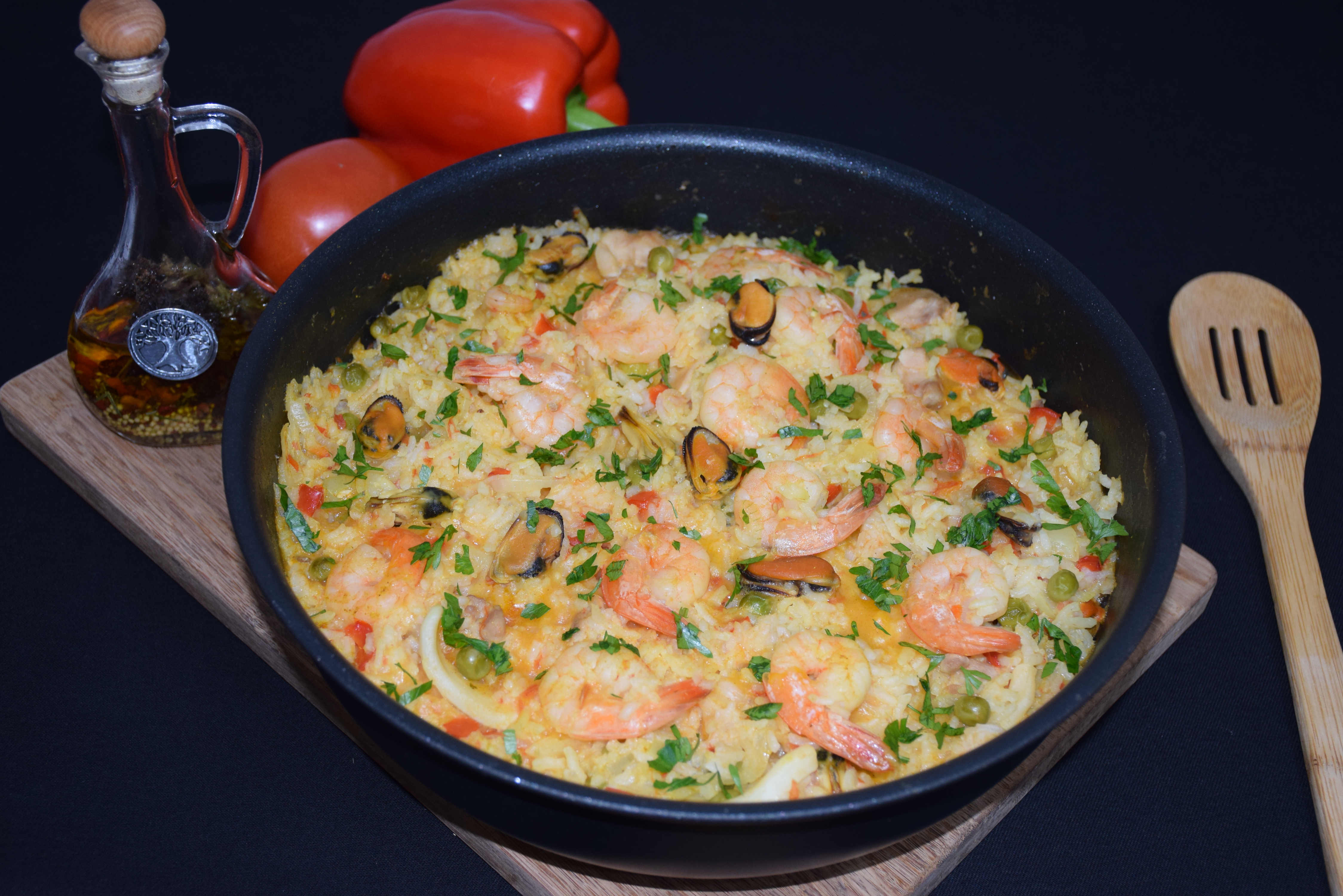 Paella cu fructe de mare