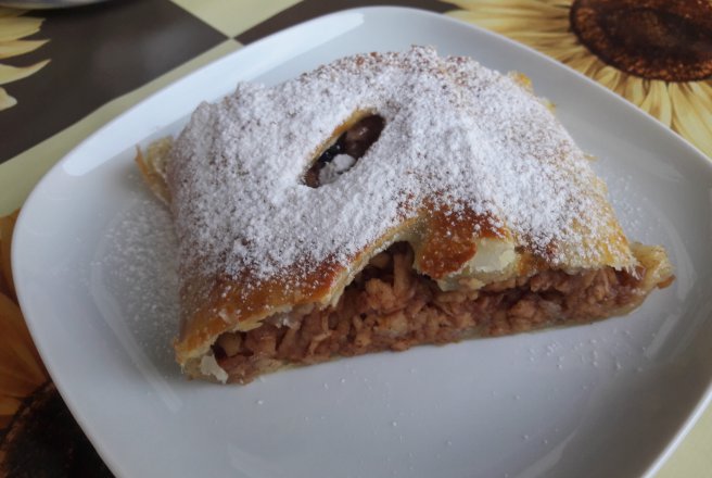 Desert strudel cu mere