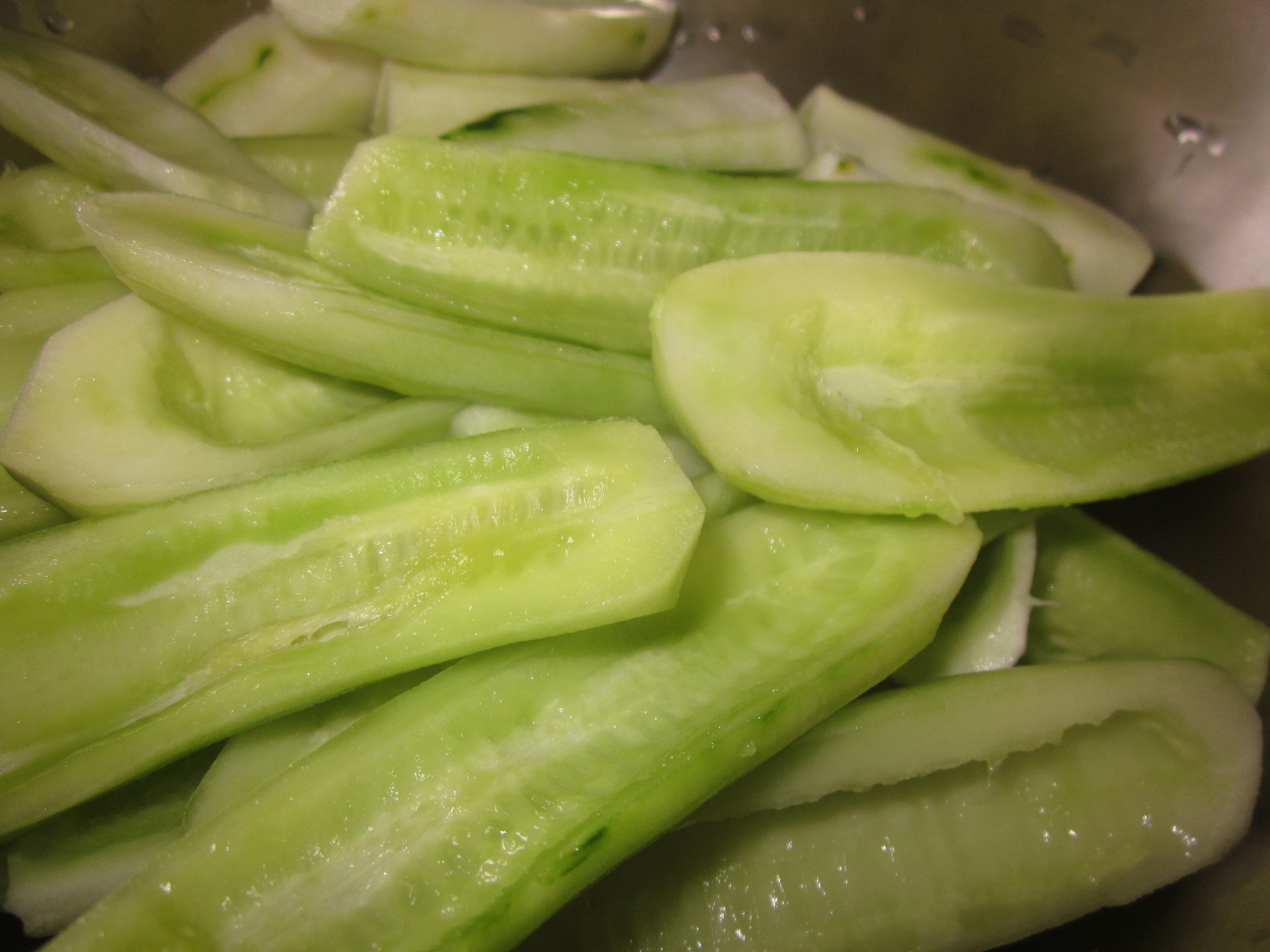 Dulceata de castraveti cu menta si lamaie