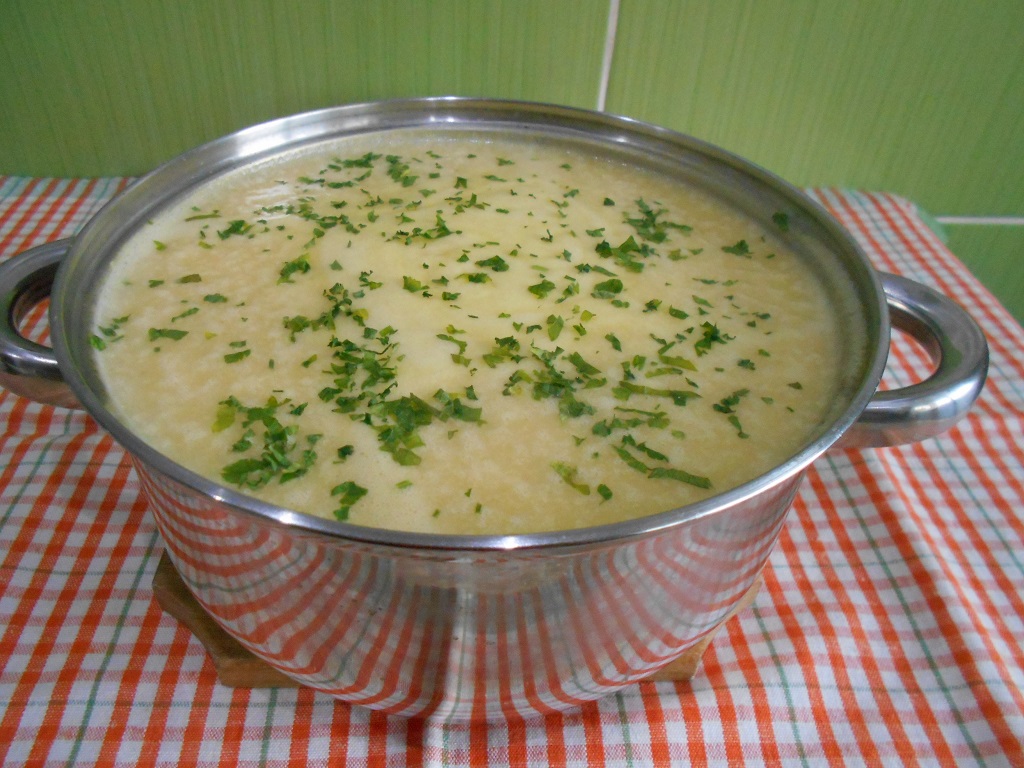 Supa crema de legume, cu tofu si crutoane