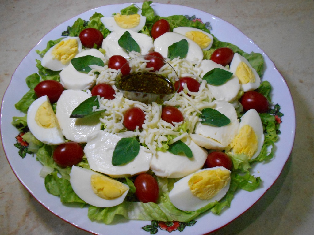 Salata Mozzarella