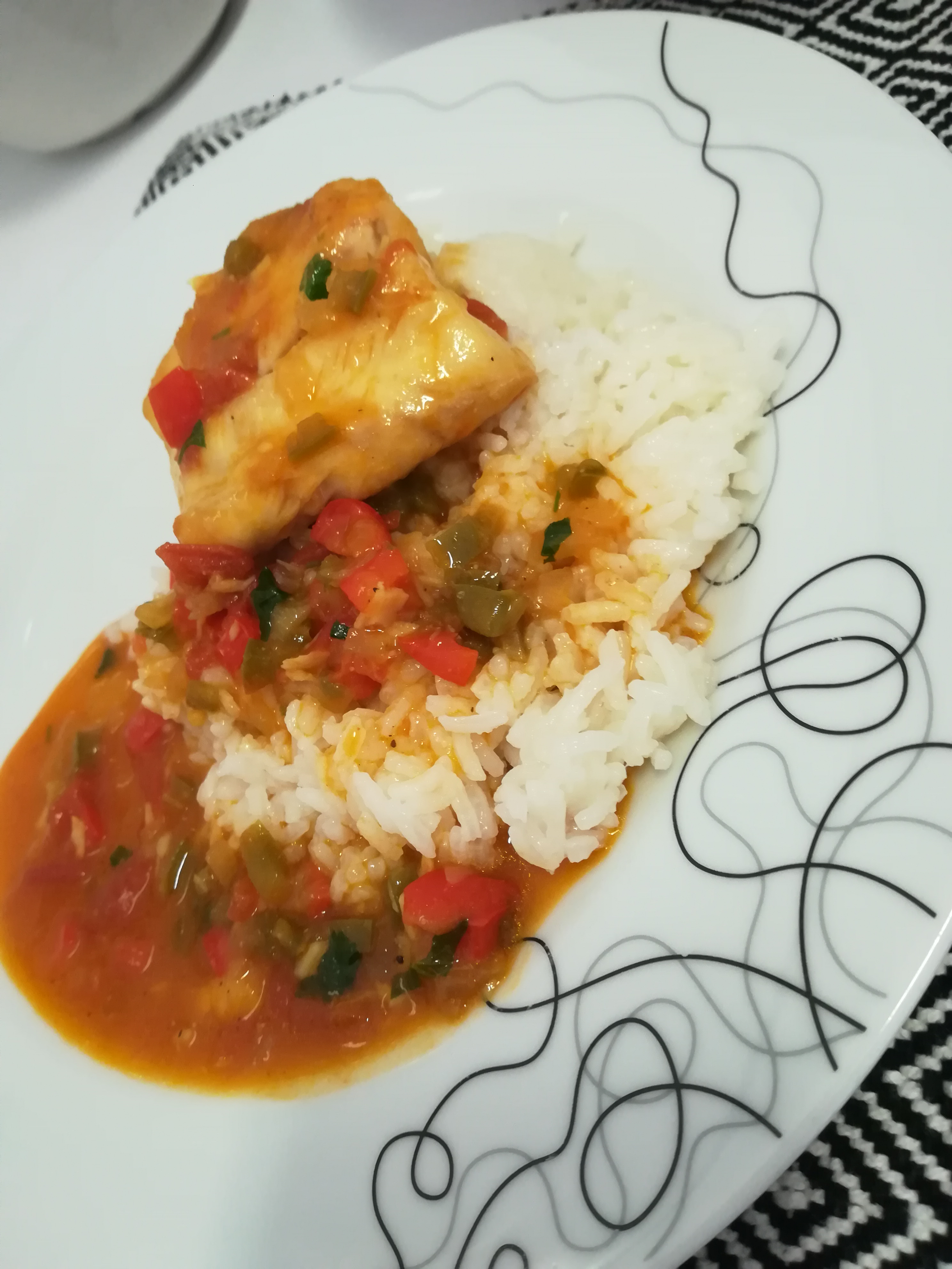 Fileuri de peste cu sos de curry si lapte de cocos