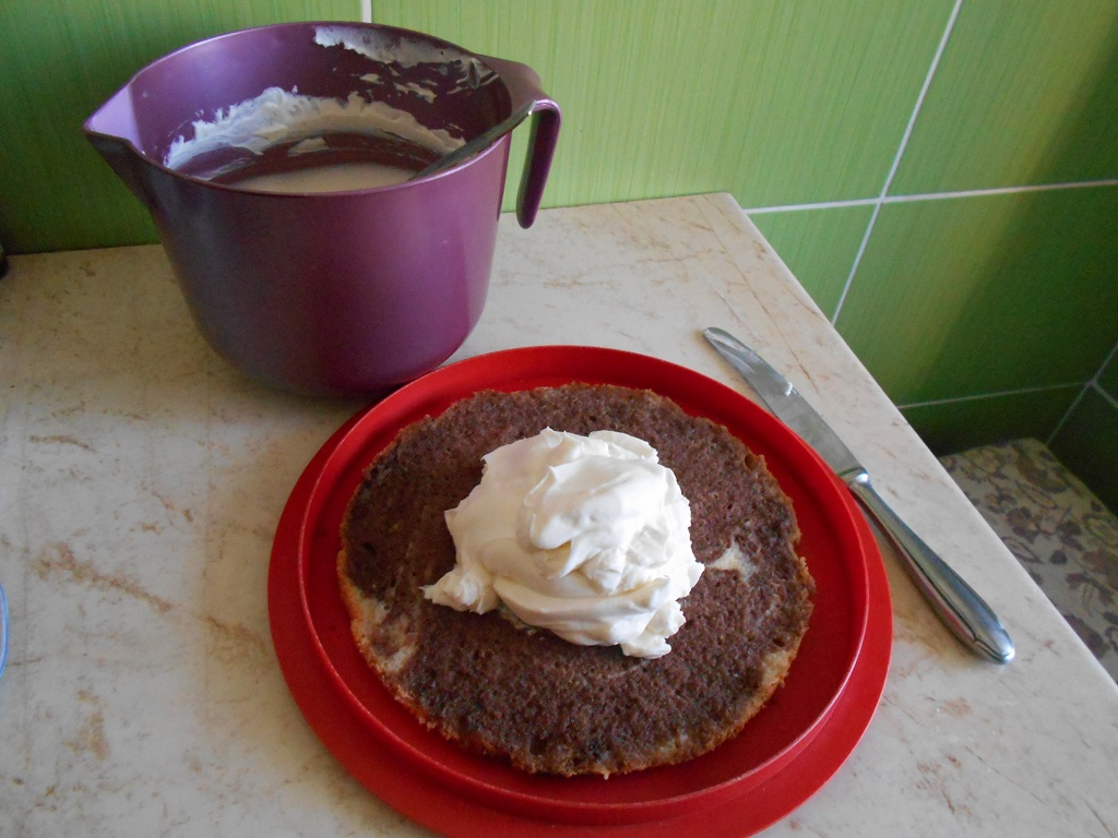 Tort cu crema de mascarpone si jeleu de afine - 3 ani de bucataras