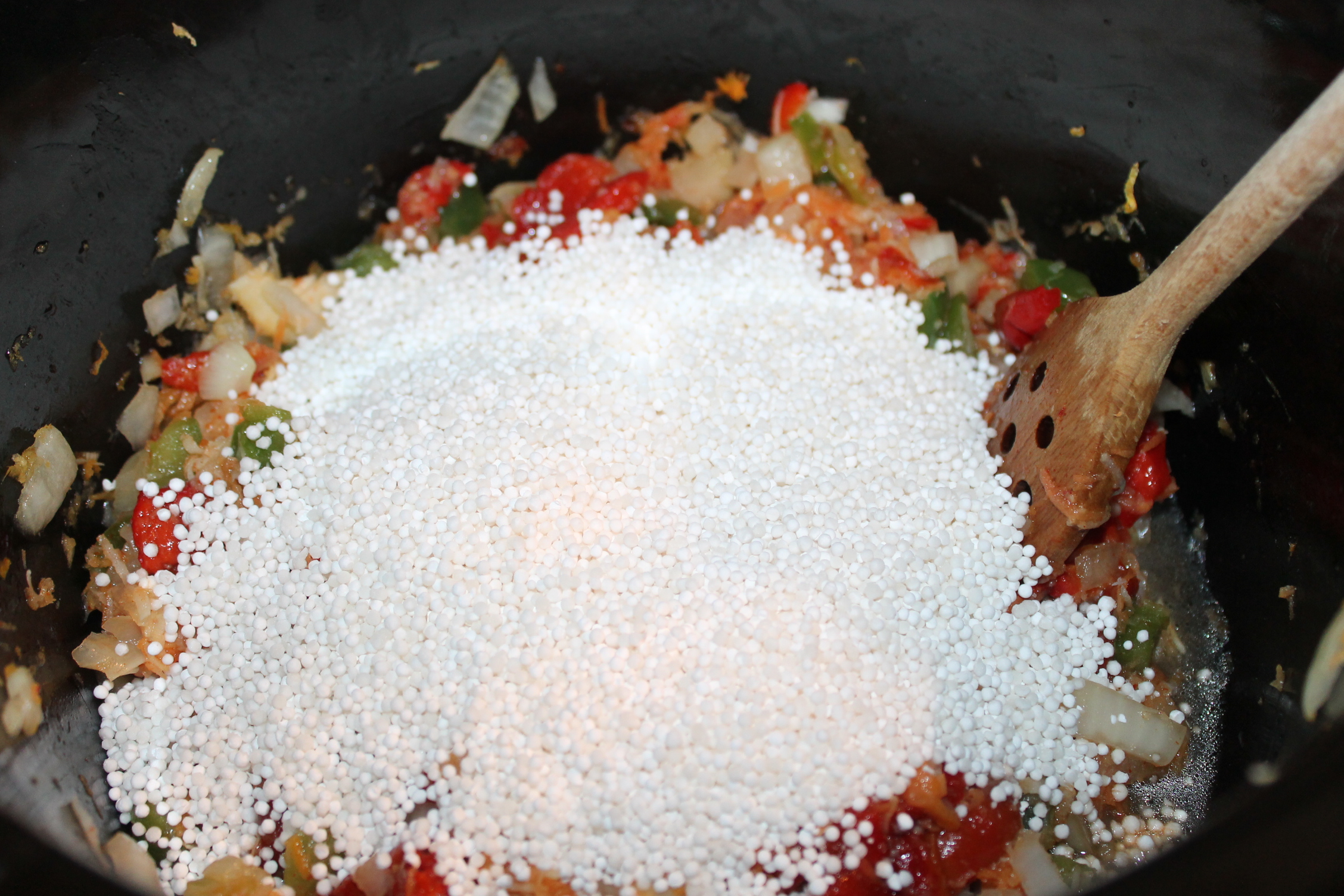 Perle de tapioca cu legume si somon la slow cooker Crock Pot