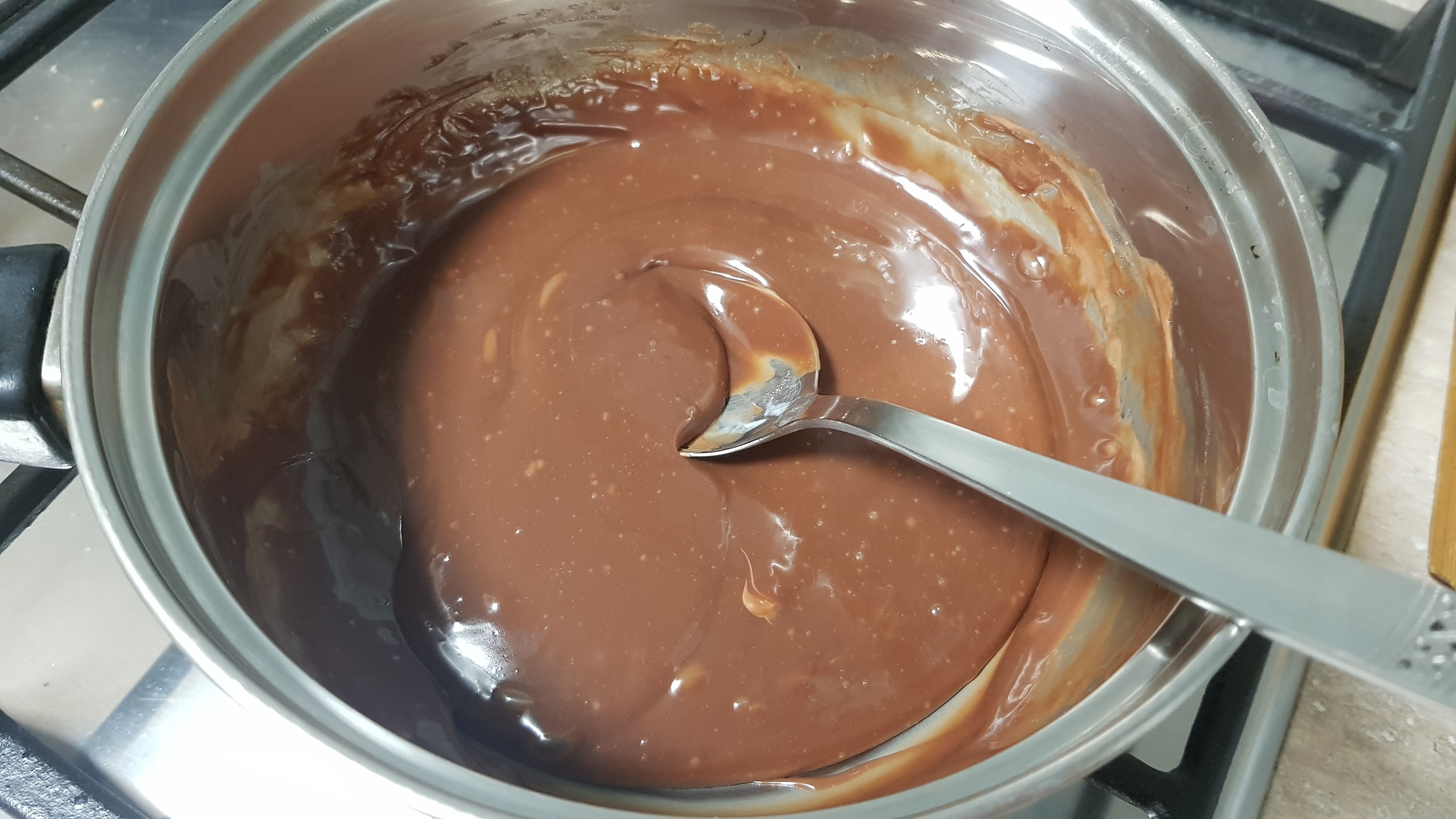 Tort cu crema de mascarpone si ciocolata - Desert delicios si aromat