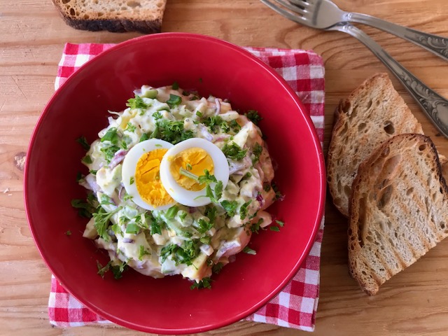 Salata de avocado