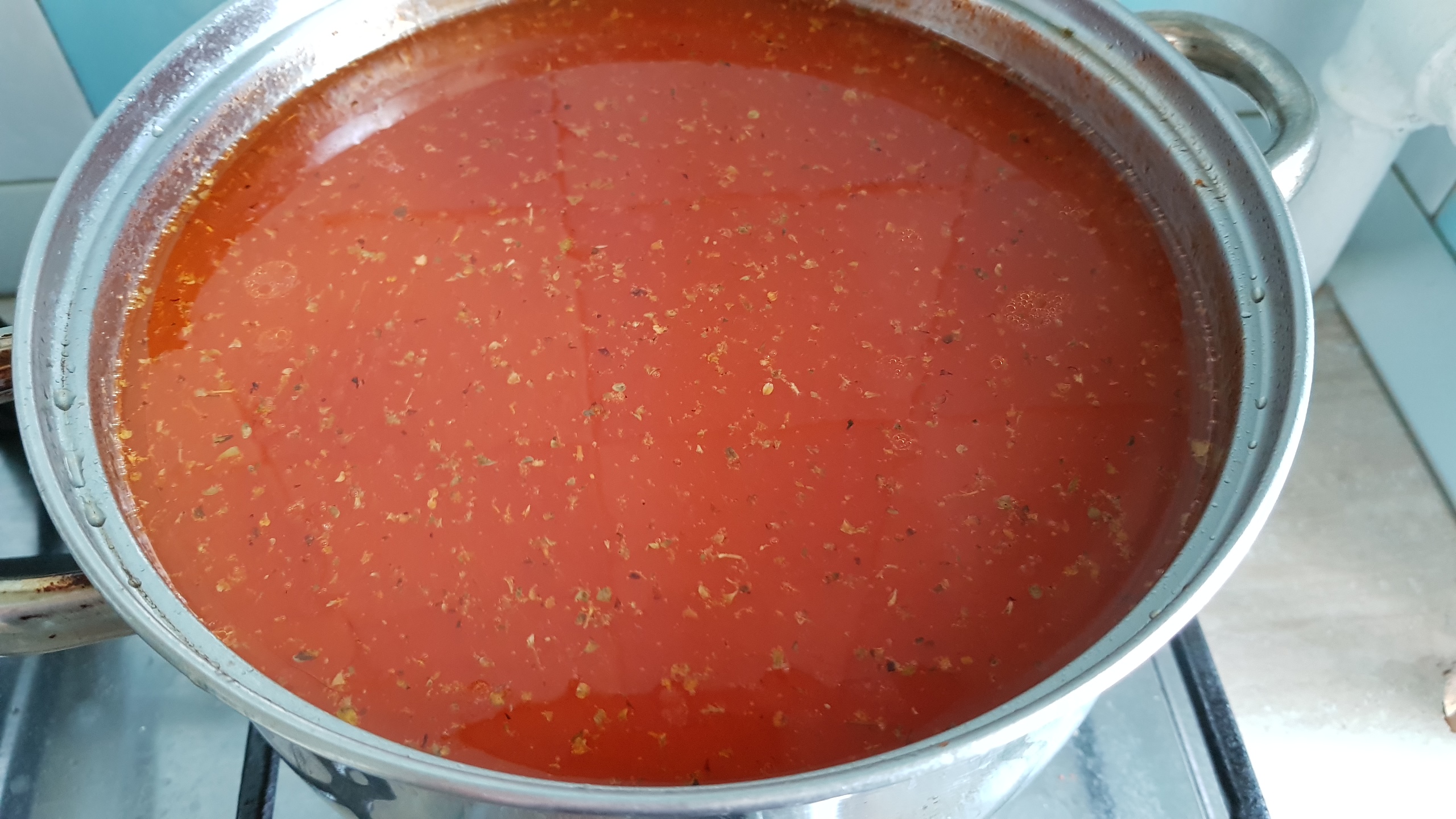 Supa de rosii cu papioane
