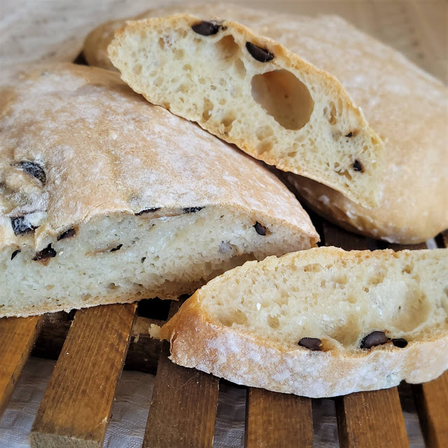 Ciabatta cu masline