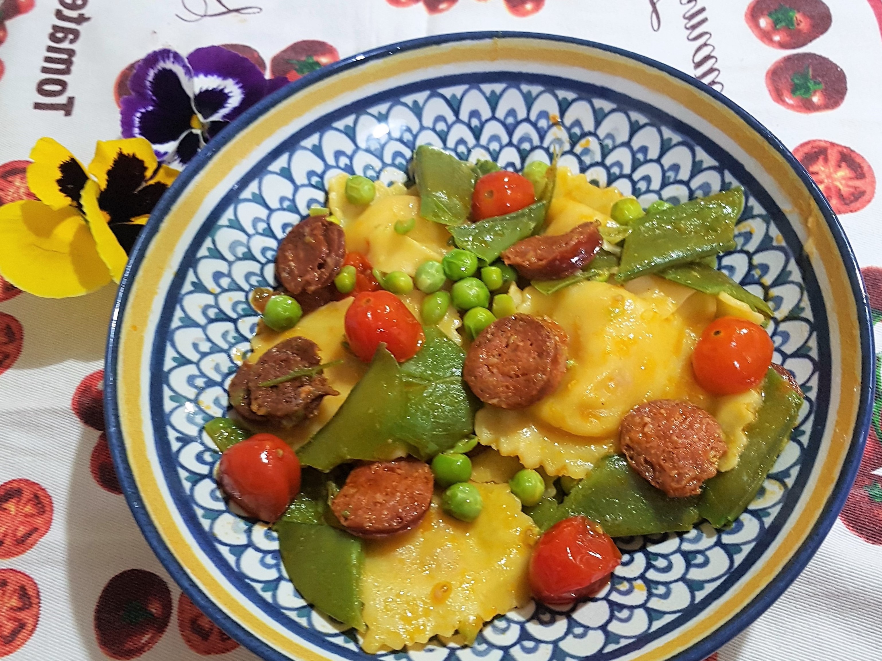 Ravioli cu chorizo si mazare verde