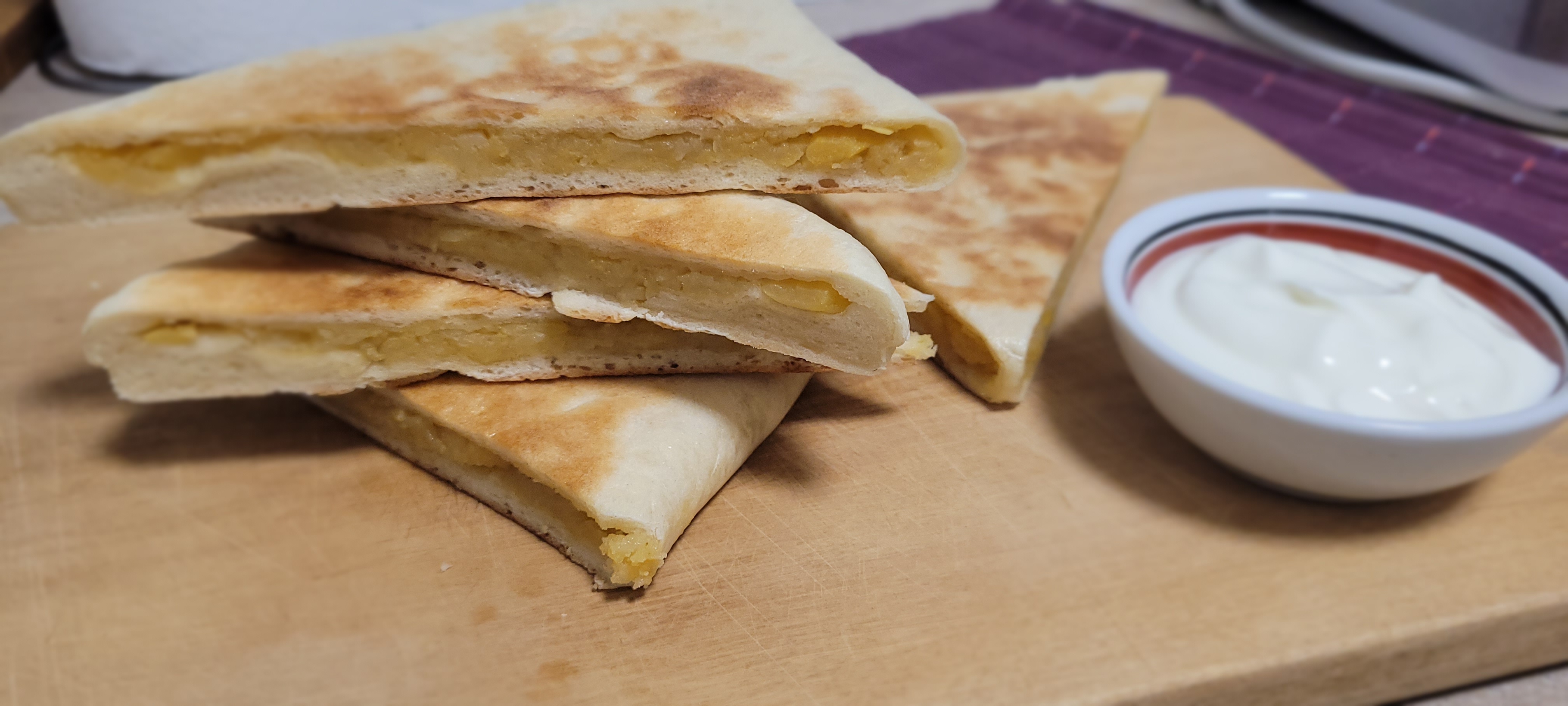 Aperitiv placinte cu cartofi la Panini Maker, de post