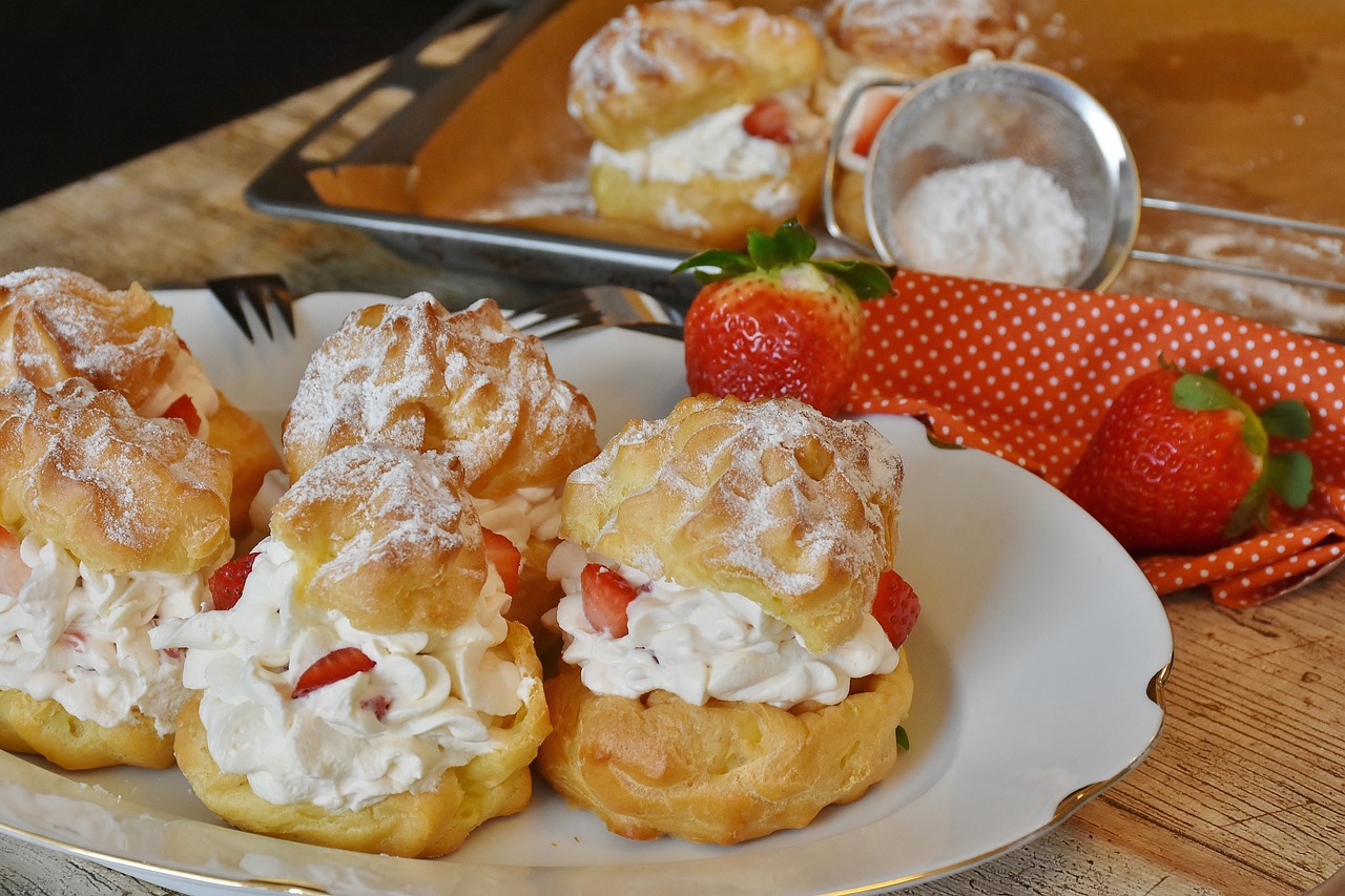 Choux à la crème cu căpșuni - Cum să prepari o rețetă delicioasă și ușoară!