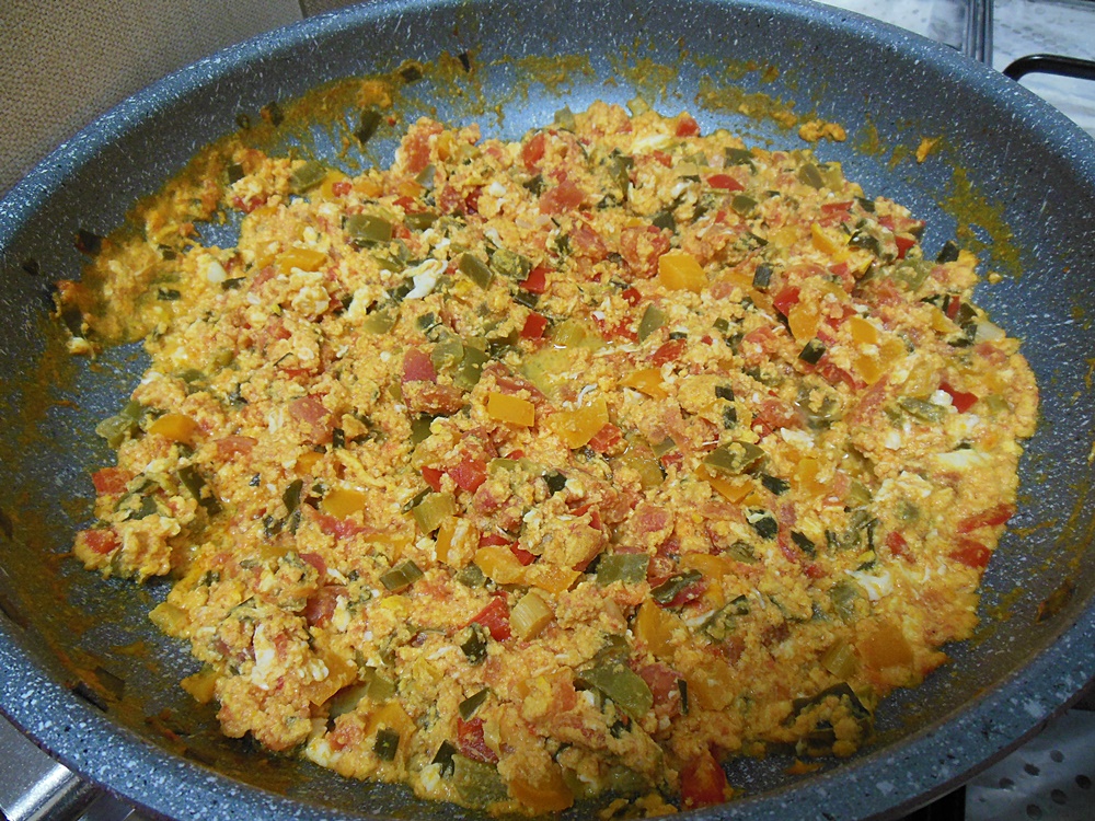 Menemen - Omleta turceasca plina de savoare