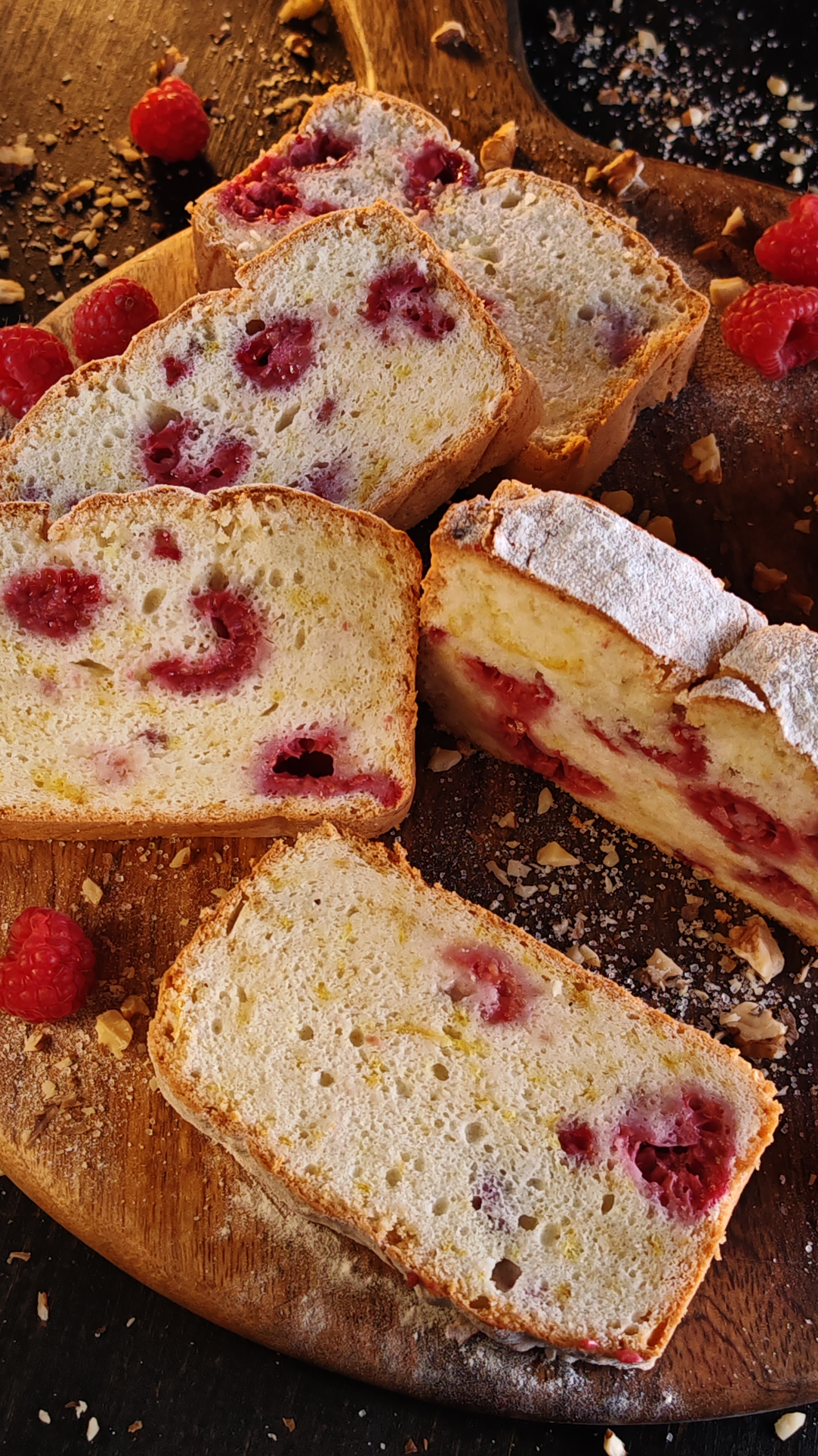 Chec din albușuri cu zmeură și lămâie - Deliciu aromat și pufos