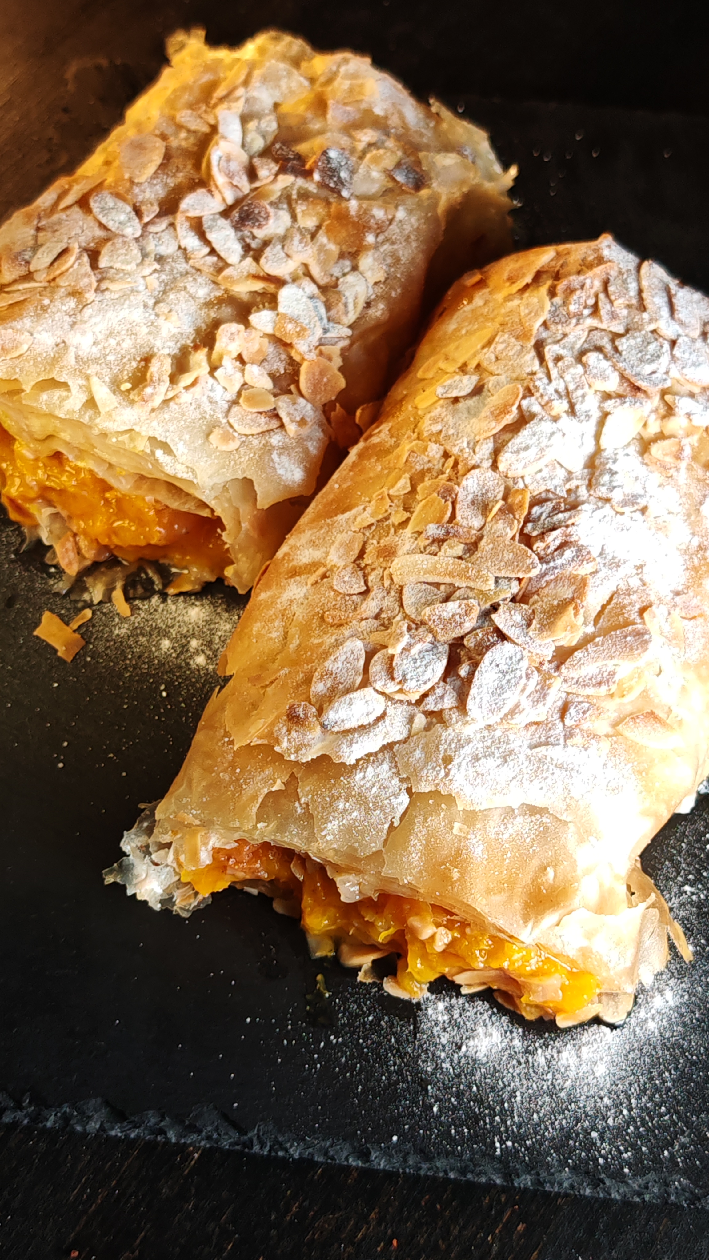 Ștrudel cu caise - Rețeta super rapidă și delicioasă