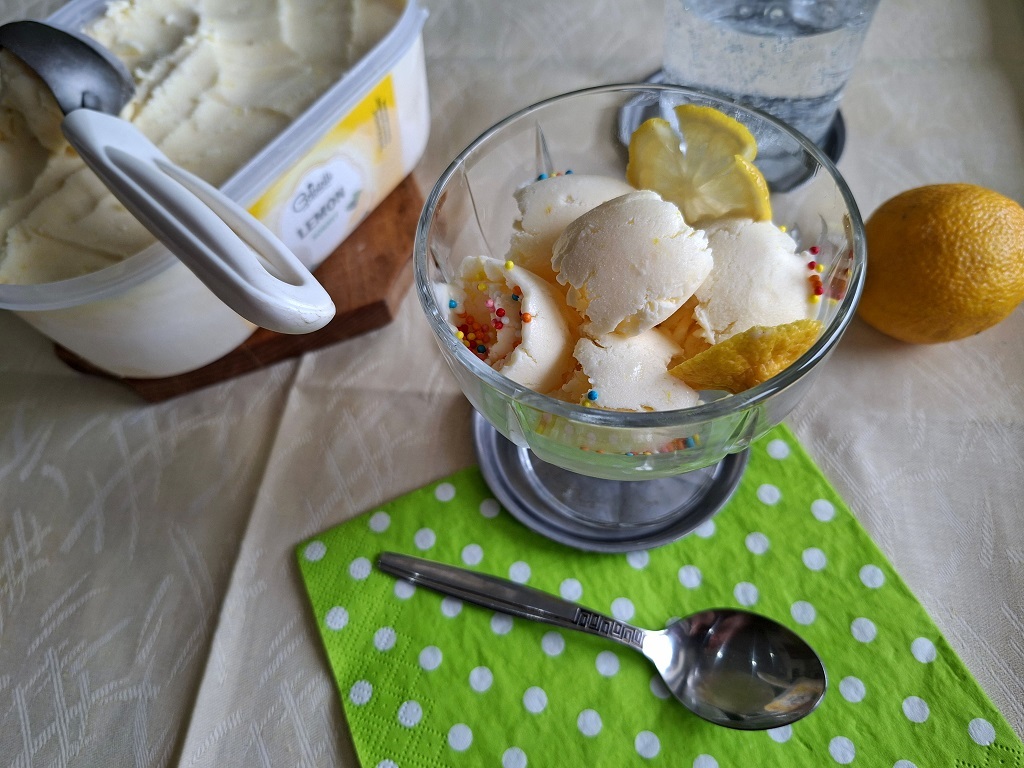 Înghețata de lămâi, cu lapte condensat - Rețeta delicioasă de casă