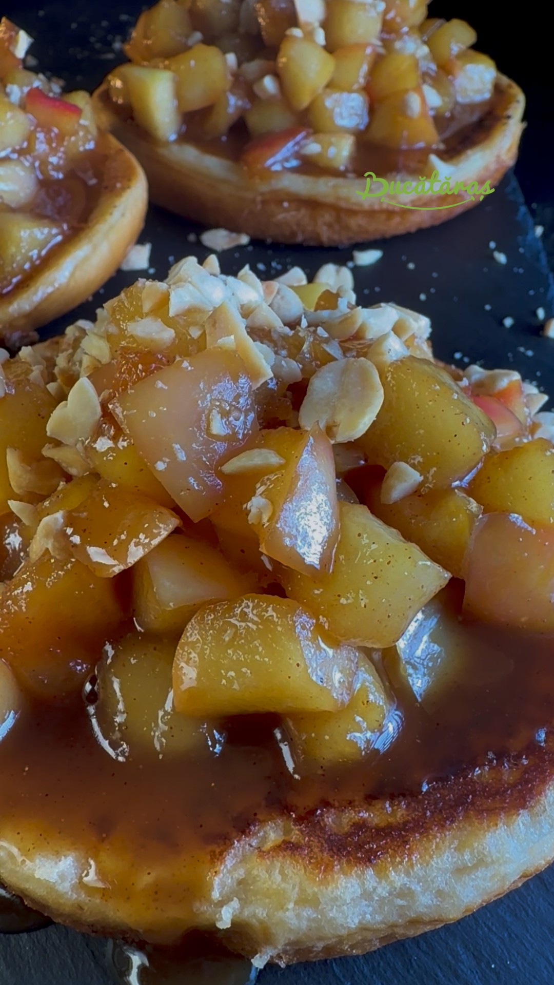 Frigănele cu mere caramelizate - Rețeta ușoară și delicioasă