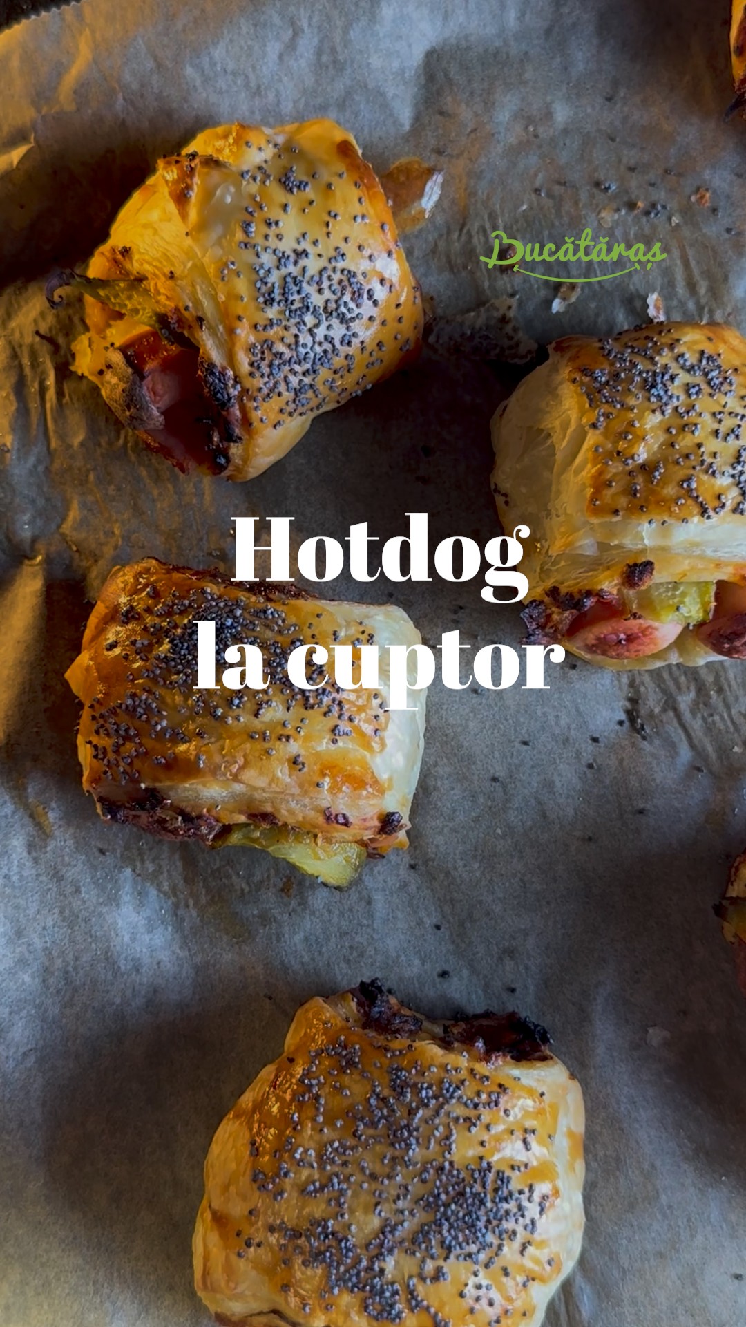 Hotdog la cuptor - Rețeta rapidă și savuroasă