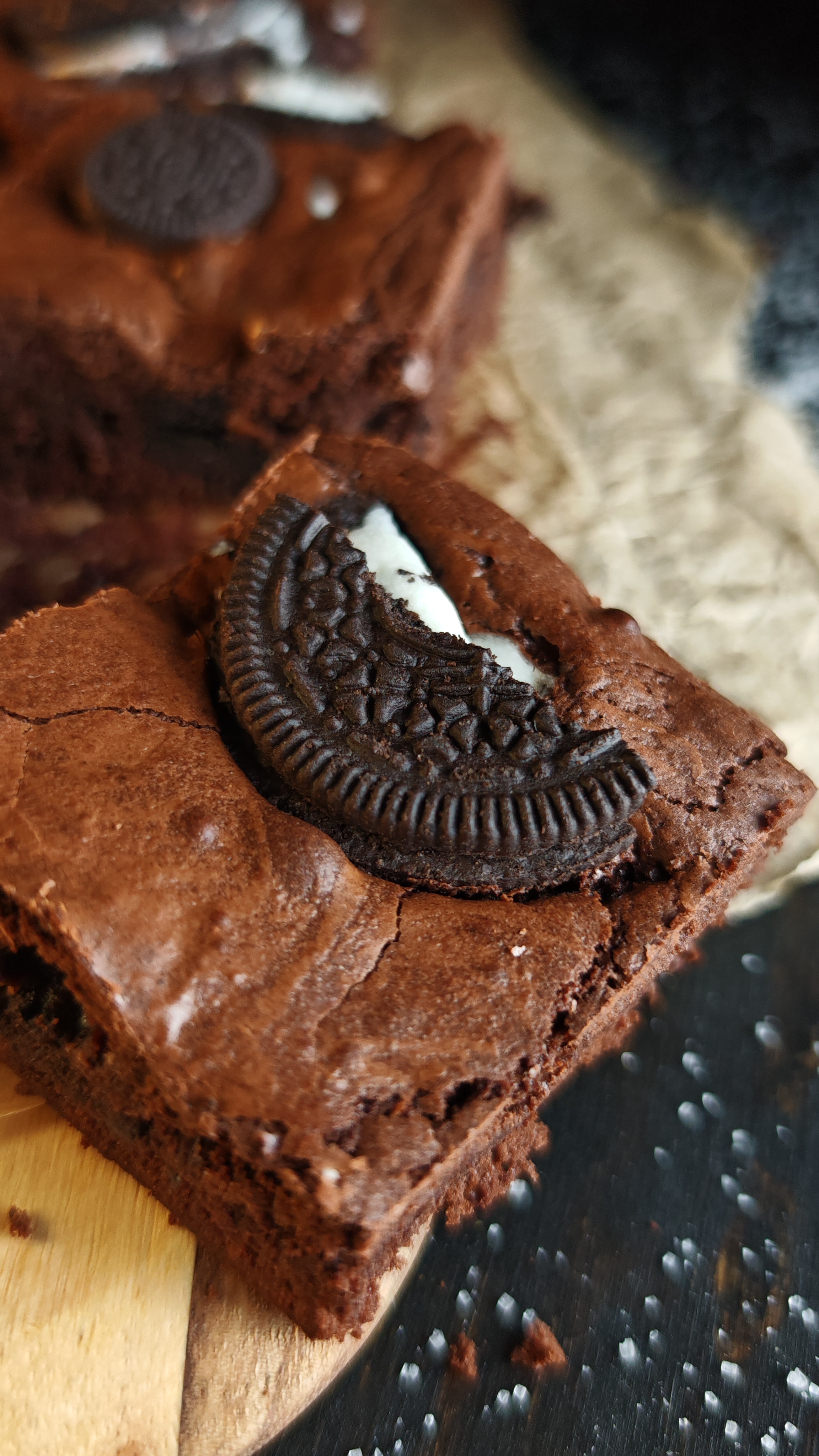 Brownie cu Oreo - Desertul ciocolatos și savuros