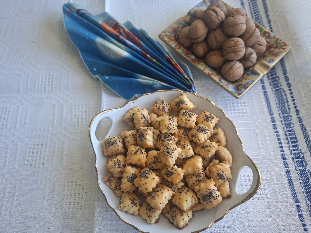 Crackers cu mac - Rețeta gustoasă de casă