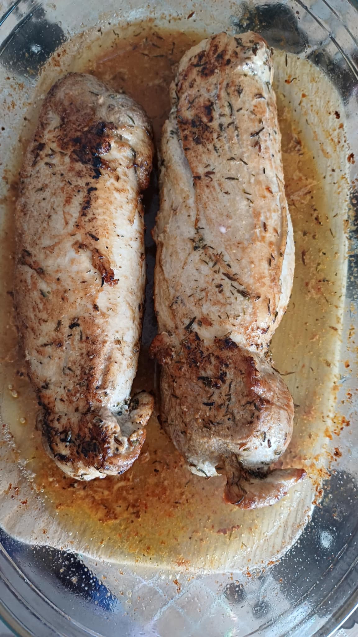 Muschiulet de porc la cuptor, cu sos de smantana