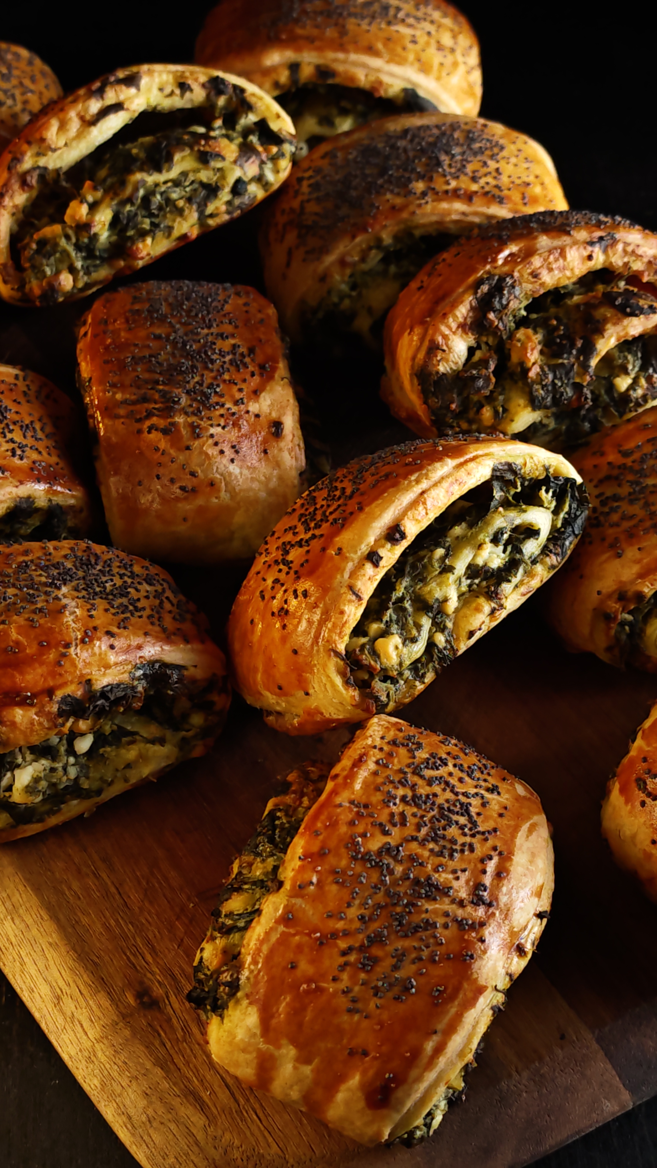 Rulouri cu brânză feta și spanac - Savuroase și ușor de făcut