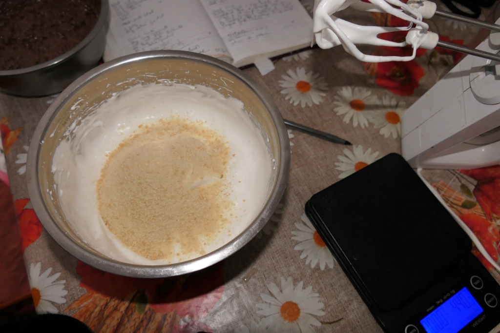 Prajitura cu dragoste ( Leontina 55 )