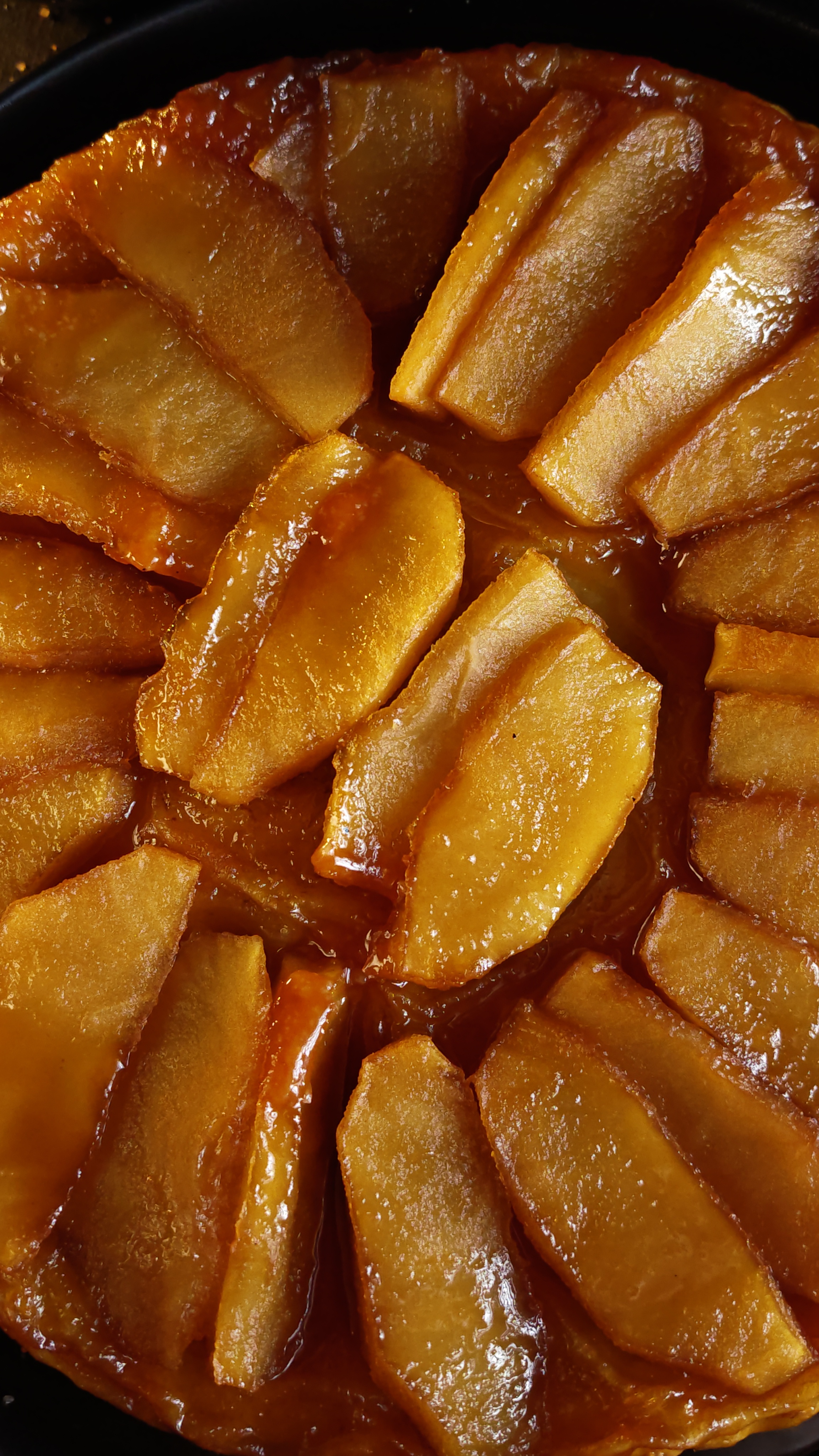 Tartă Tatin - Desertul cu mere simplu și delicios