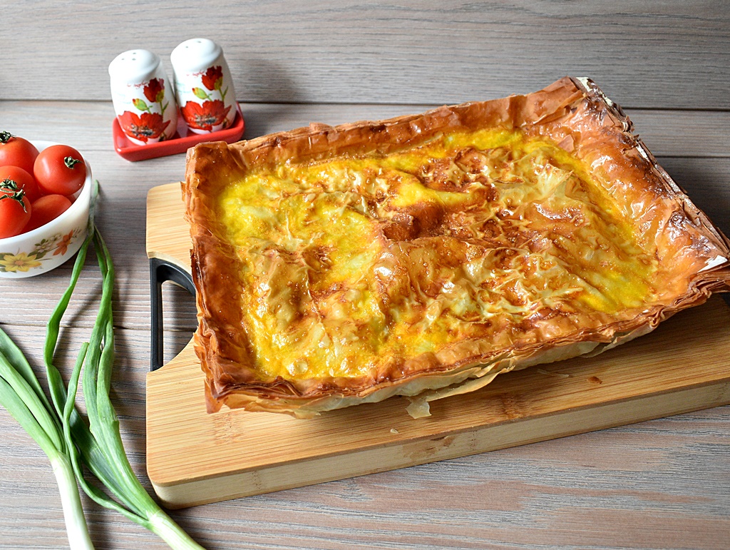 Spanakopita, placinta sarata cu spanac si branza - Reteta savuroasa de casa