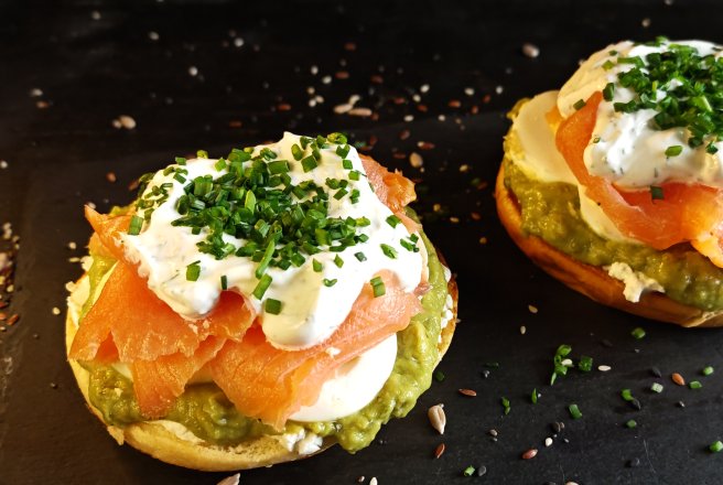 Mic dejun cu ouă și somon - Rapid și gustos